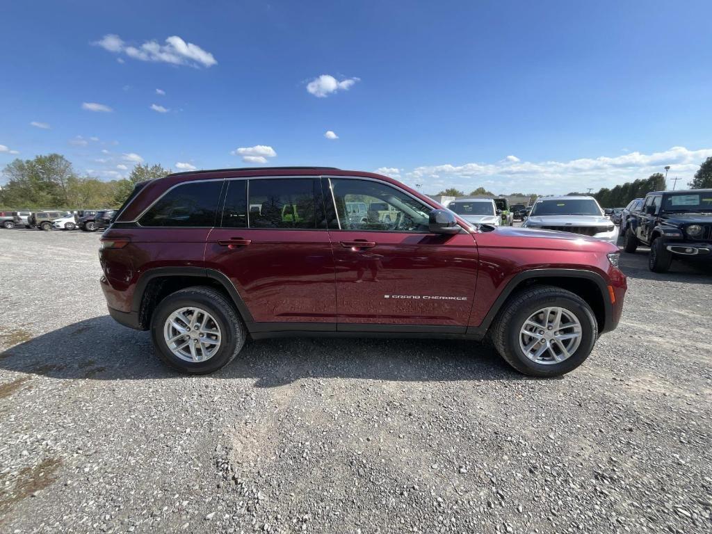 new 2025 Jeep Grand Cherokee car, priced at $39,828