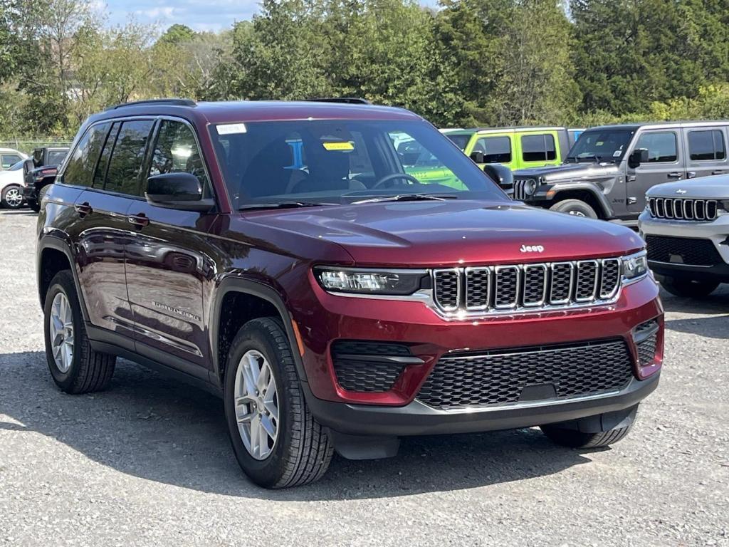 new 2025 Jeep Grand Cherokee car, priced at $39,828
