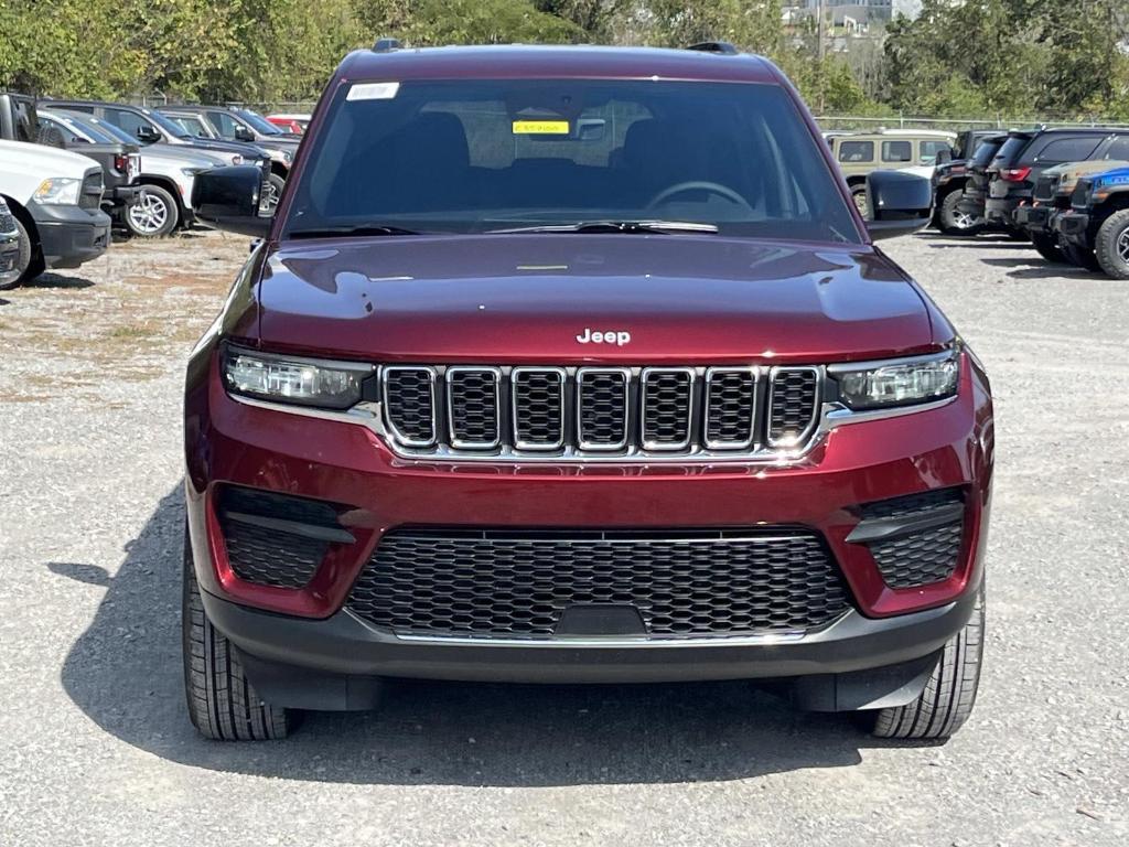 new 2025 Jeep Grand Cherokee car, priced at $39,828