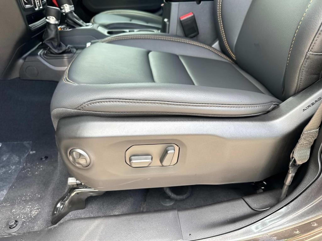 new 2025 Jeep Gladiator car, priced at $45,459