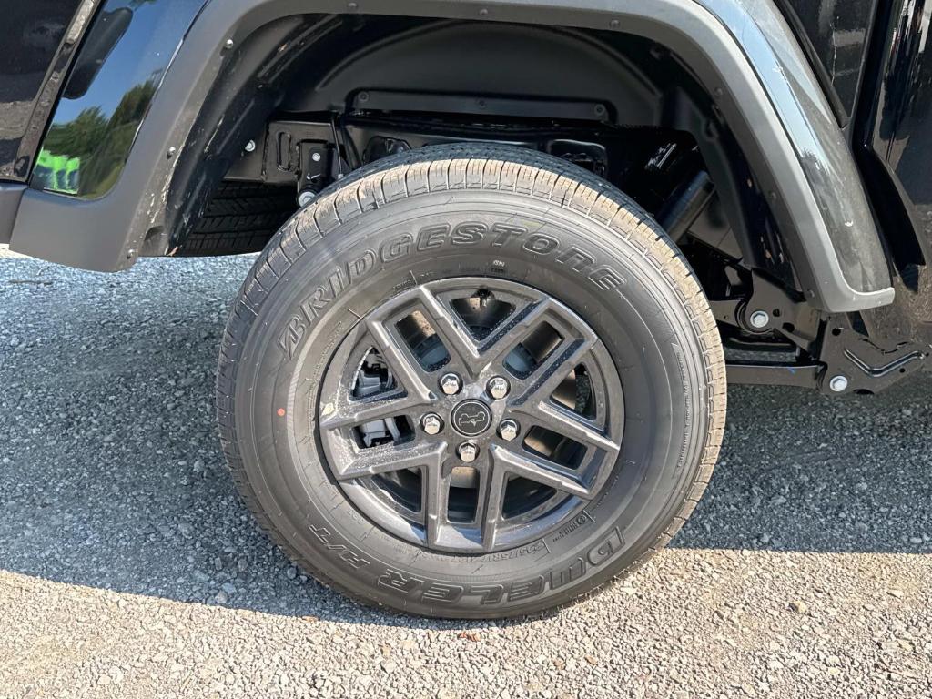 new 2025 Jeep Gladiator car, priced at $44,589