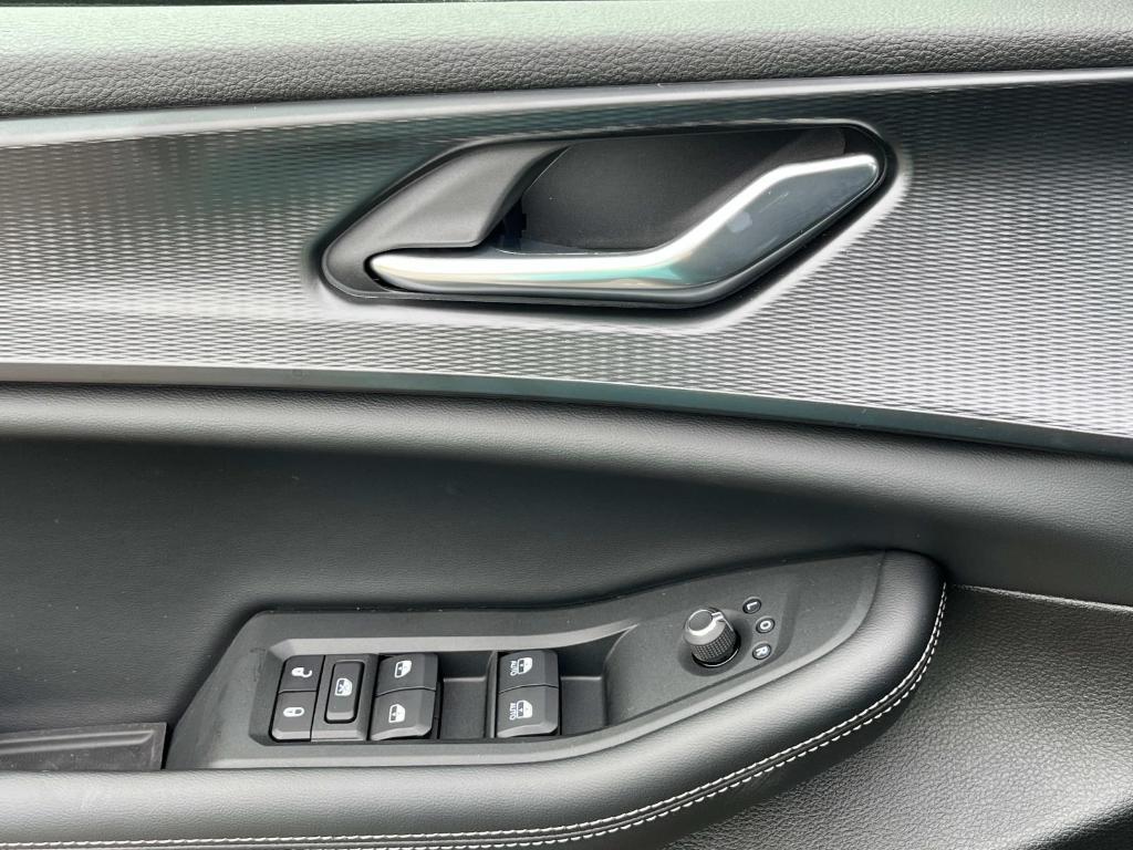 new 2025 Jeep Grand Cherokee car, priced at $39,276