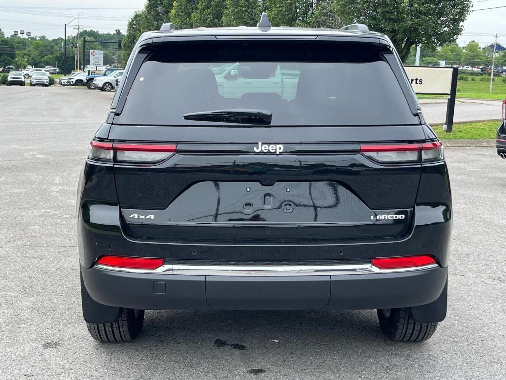 new 2025 Jeep Grand Cherokee car, priced at $39,276