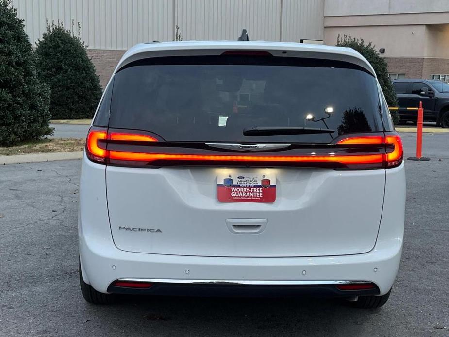 new 2025 Chrysler Pacifica car, priced at $38,760