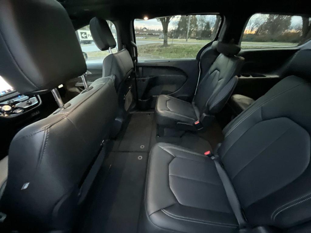 new 2025 Chrysler Pacifica car, priced at $38,760