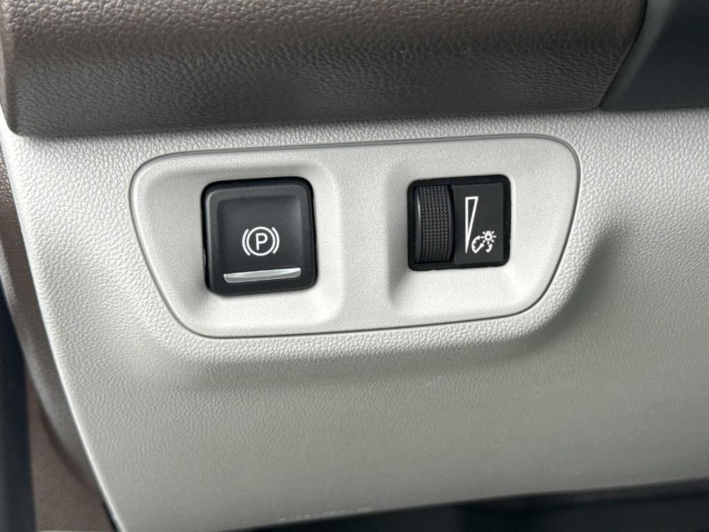 used 2018 GMC Acadia car, priced at $17,577