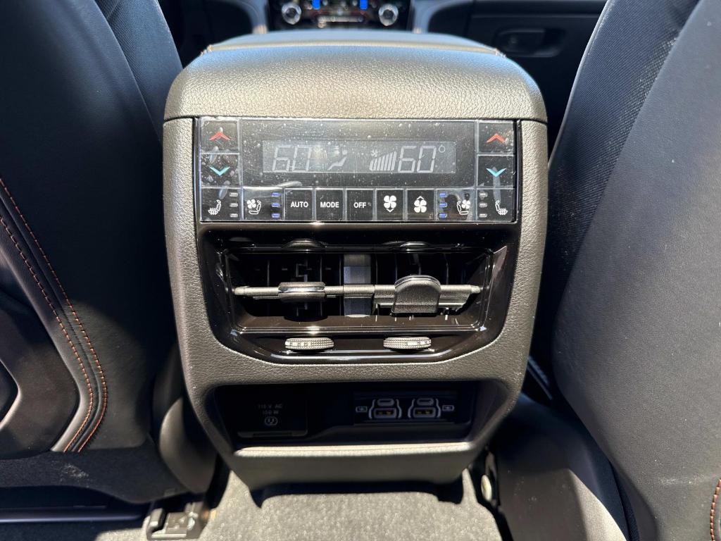new 2025 Jeep Grand Cherokee L car, priced at $67,228