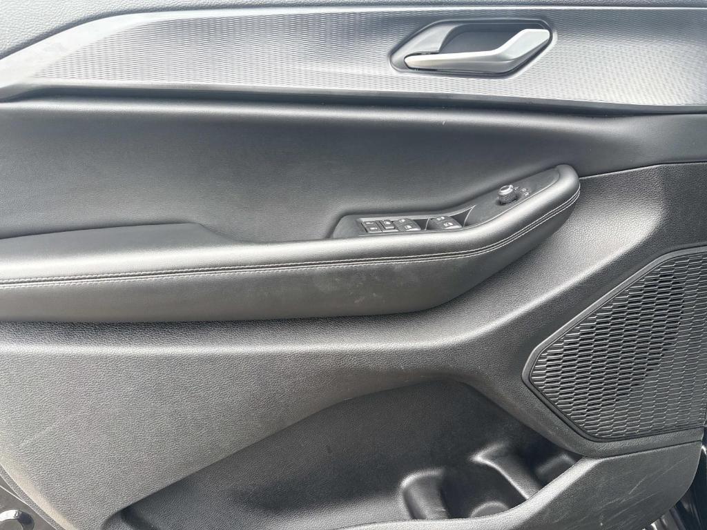 used 2023 Jeep Grand Cherokee L car, priced at $22,985