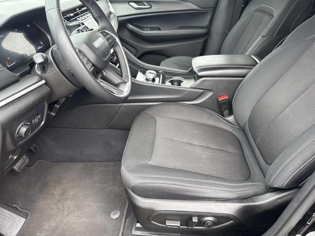 used 2023 Jeep Grand Cherokee L car, priced at $22,985