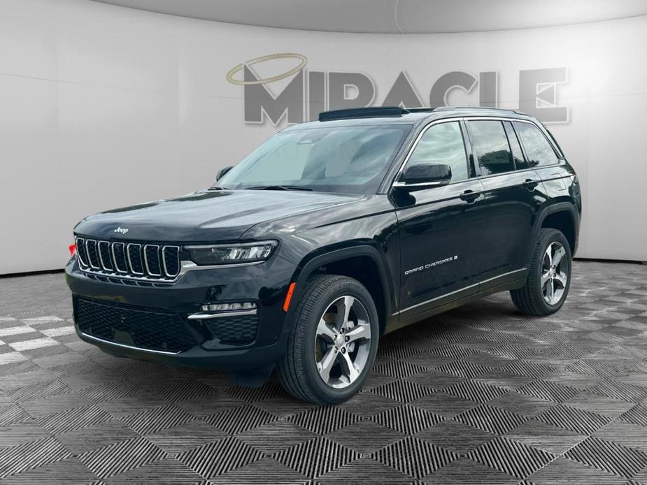 new 2024 Jeep Grand Cherokee car, priced at $53,500