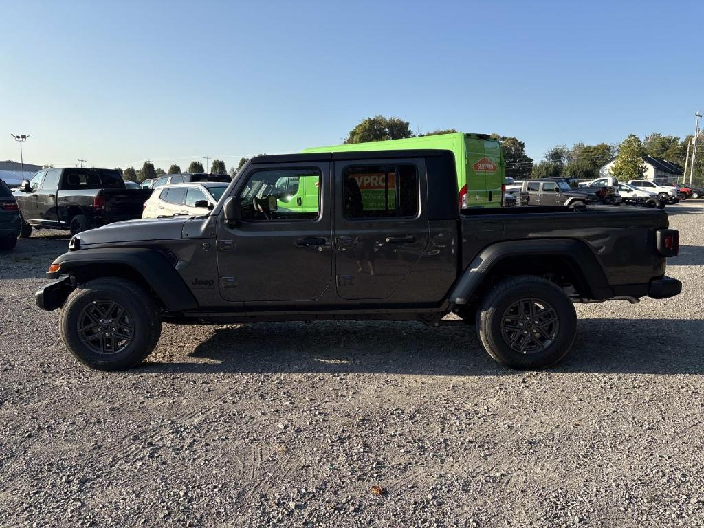 new 2025 Jeep Gladiator car, priced at $43,396