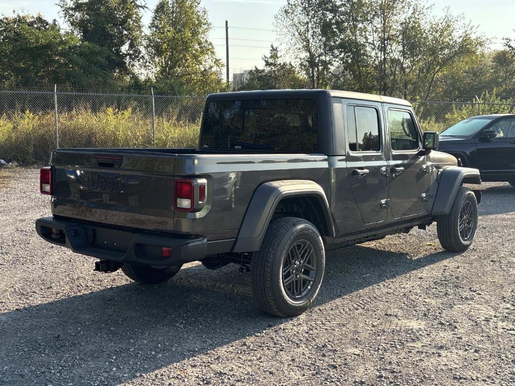 new 2025 Jeep Gladiator car, priced at $43,396