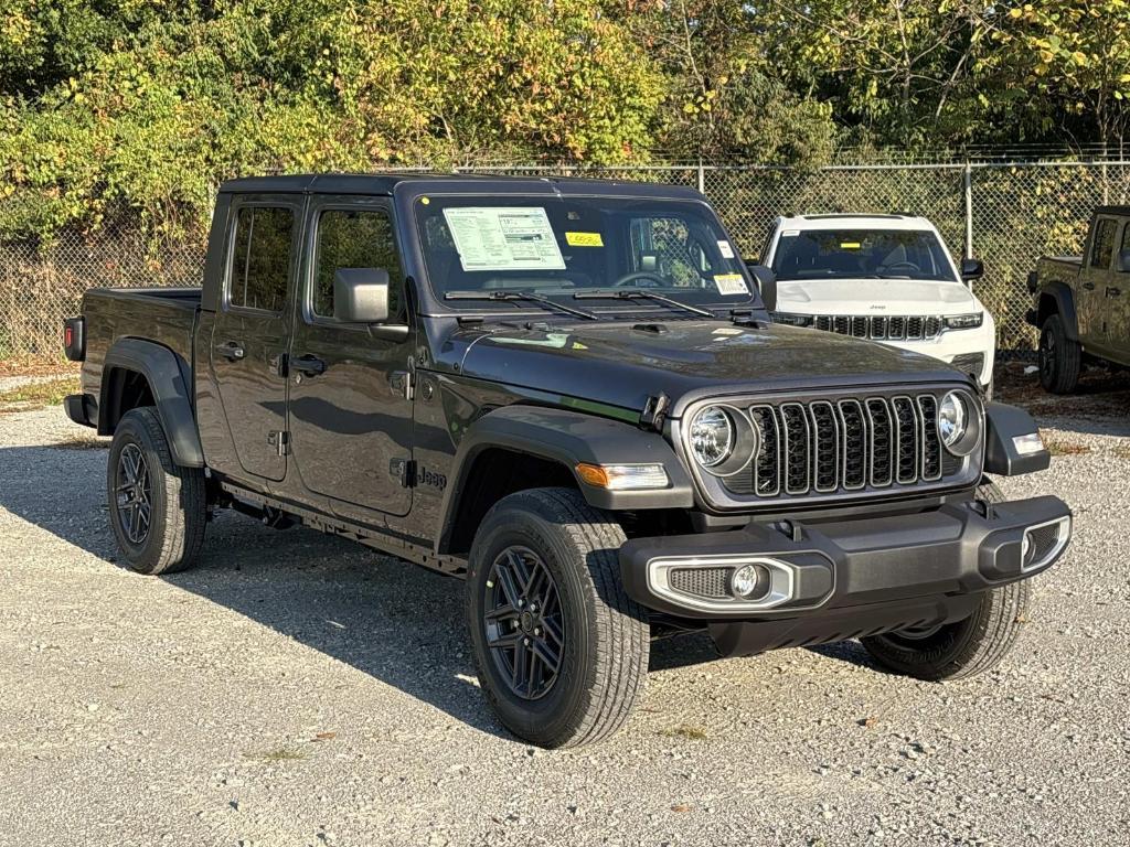new 2025 Jeep Gladiator car, priced at $43,396