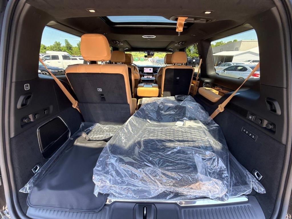 new 2025 Jeep Grand Wagoneer car, priced at $106,318