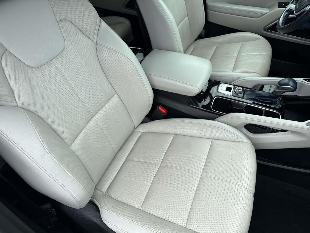 used 2023 Kia Telluride car, priced at $33,800