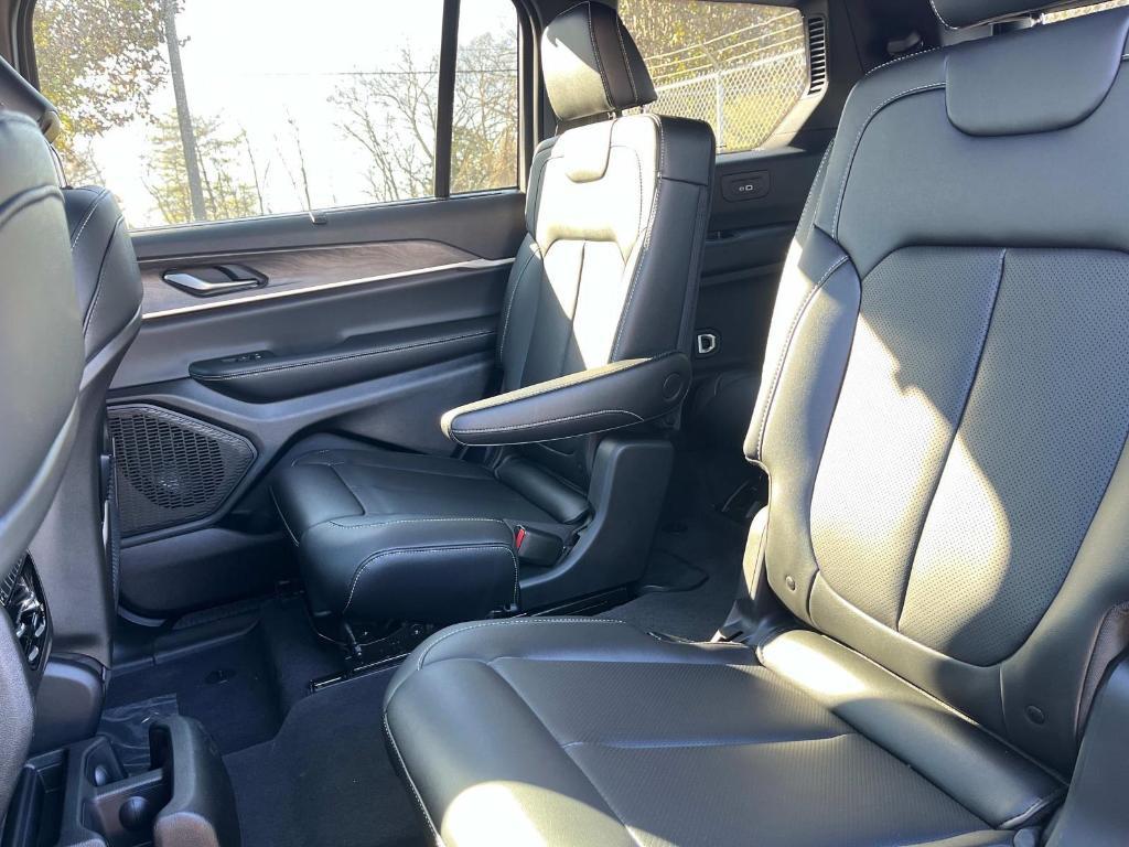 new 2025 Jeep Grand Cherokee L car, priced at $45,436