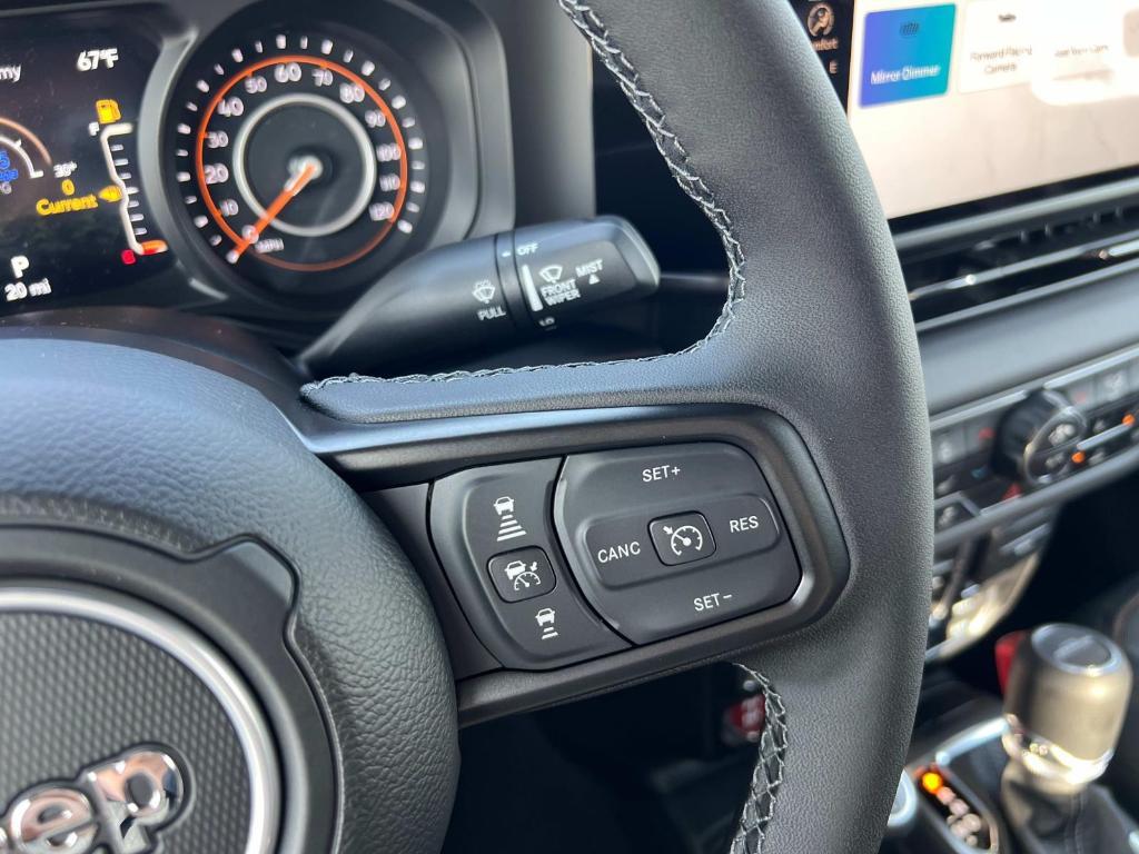 new 2025 Jeep Gladiator car, priced at $49,997