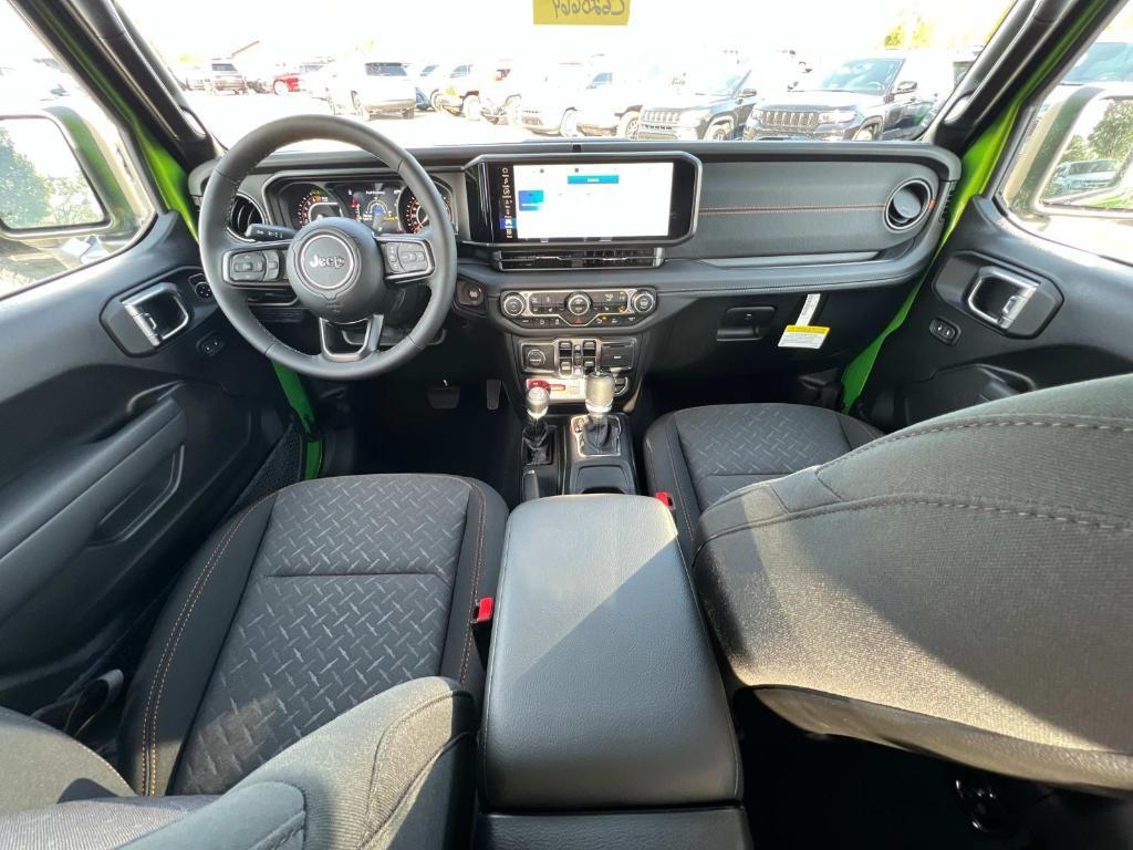 new 2025 Jeep Gladiator car, priced at $51,943