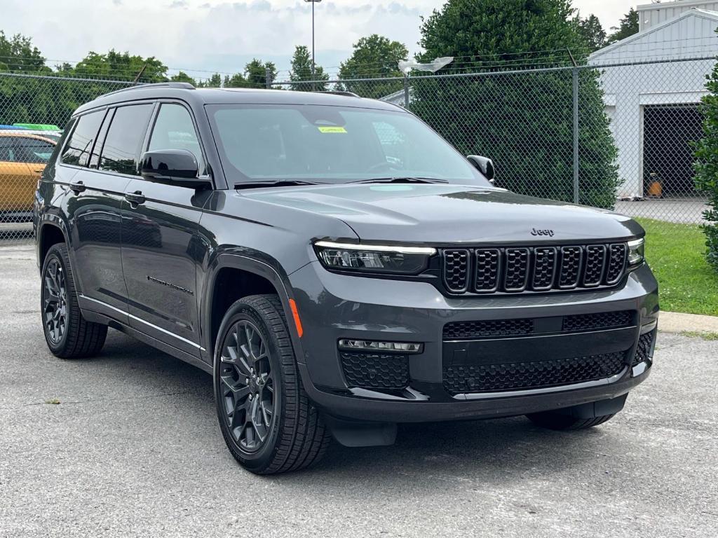 new 2025 Jeep Grand Cherokee L car, priced at $67,166