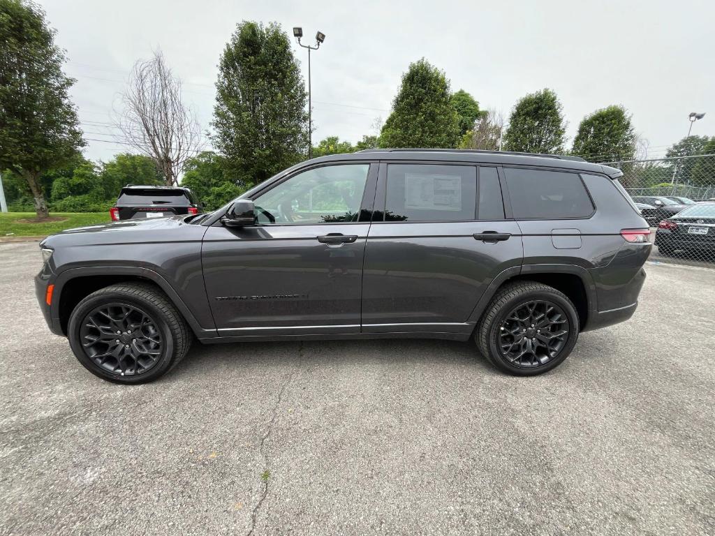 new 2025 Jeep Grand Cherokee L car, priced at $67,166