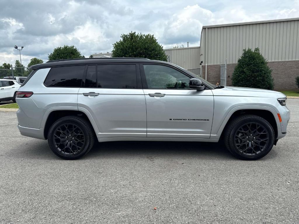 new 2025 Jeep Grand Cherokee L car, priced at $68,045