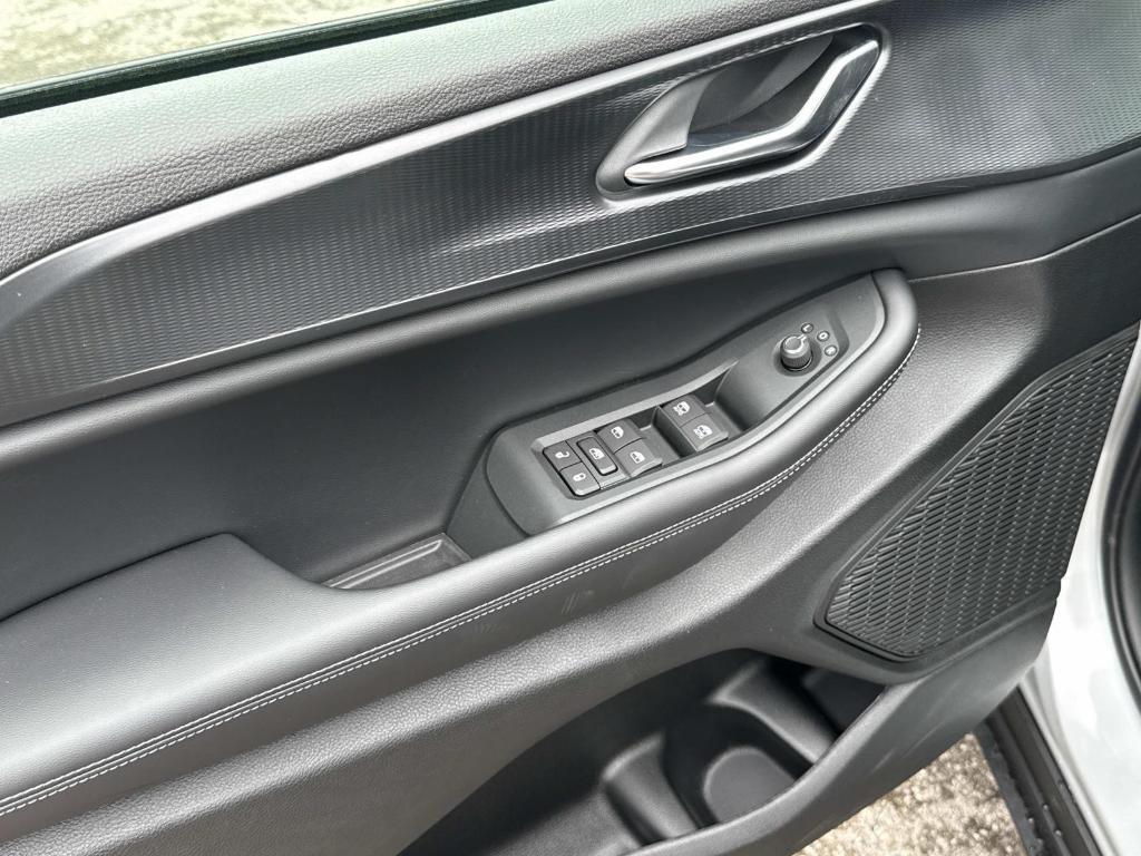 new 2025 Jeep Grand Cherokee car, priced at $42,505