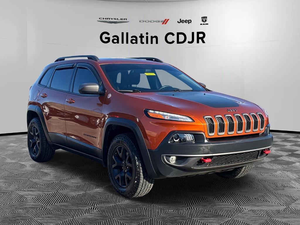 used 2015 Jeep Cherokee car, priced at $10,925