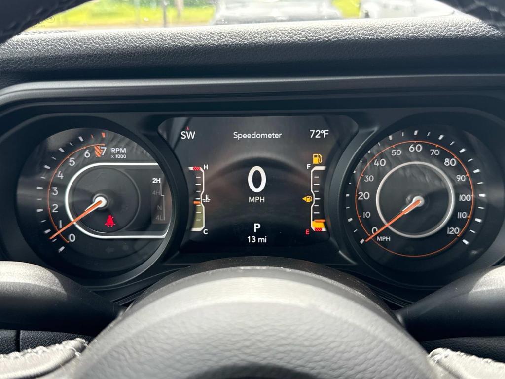new 2025 Jeep Gladiator car, priced at $43,383