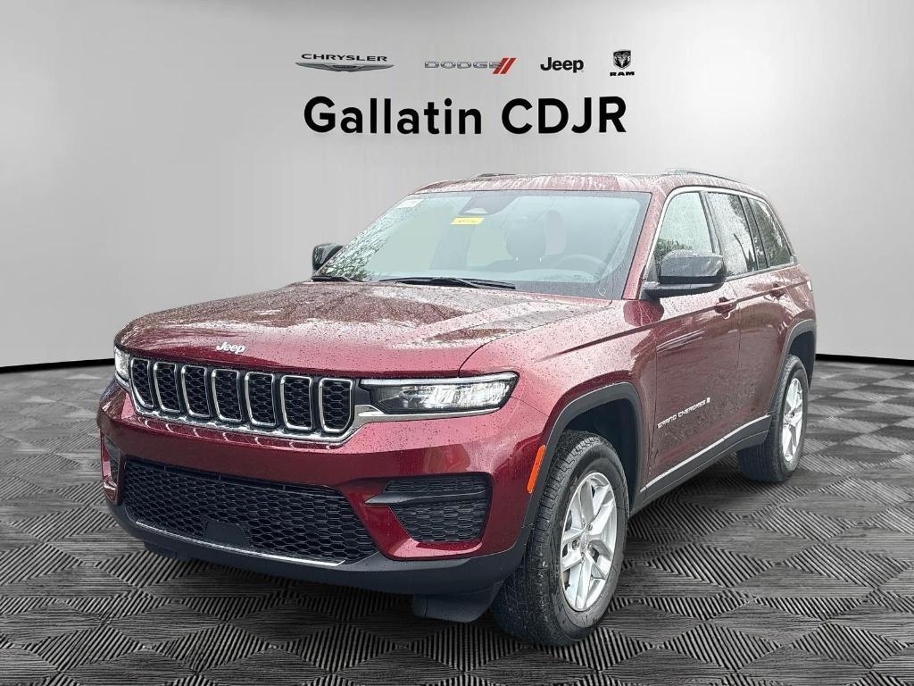 new 2025 Jeep Grand Cherokee car, priced at $40,150