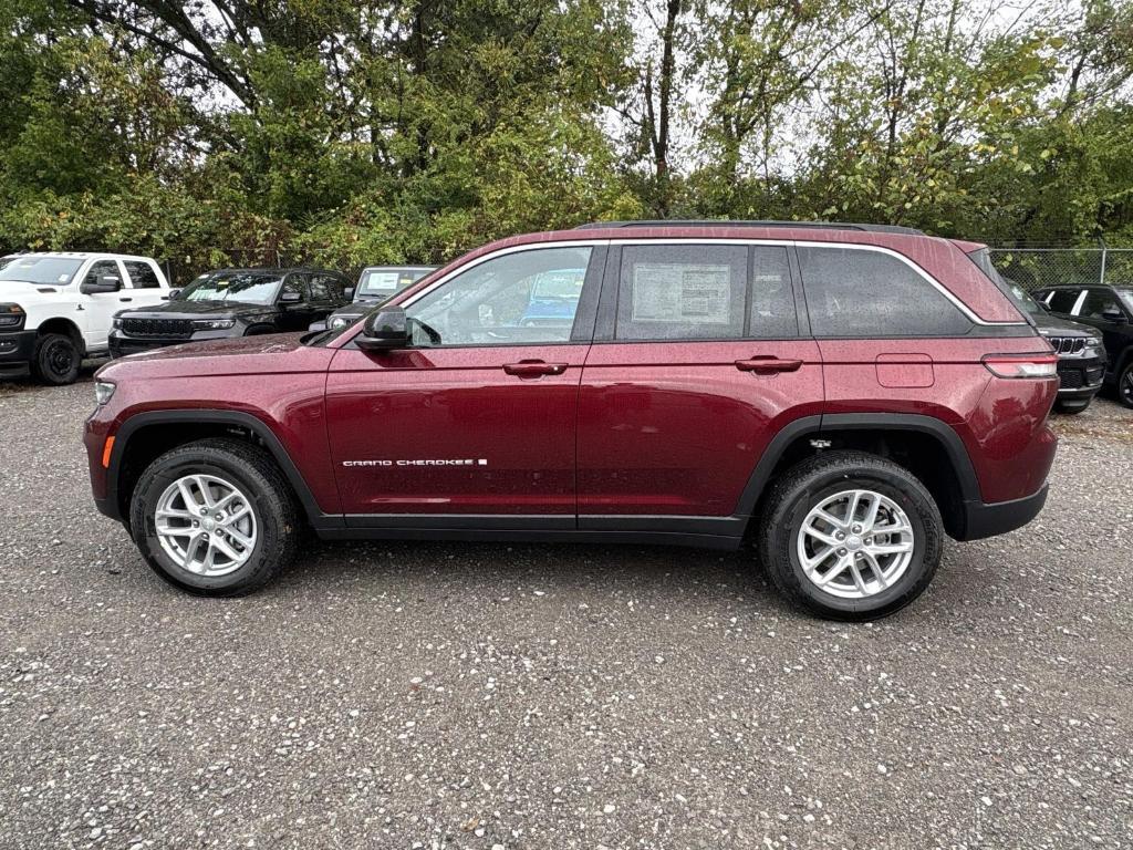 new 2025 Jeep Grand Cherokee car, priced at $40,150