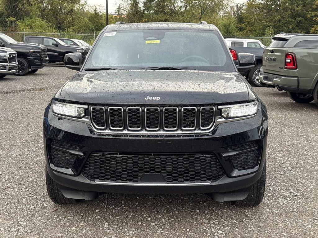 new 2025 Jeep Grand Cherokee car, priced at $40,150