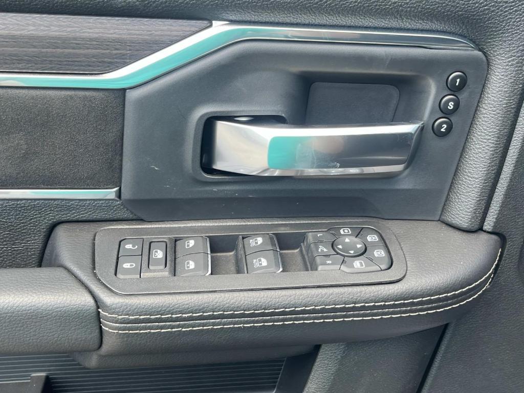 new 2025 Ram 3500 car, priced at $72,417