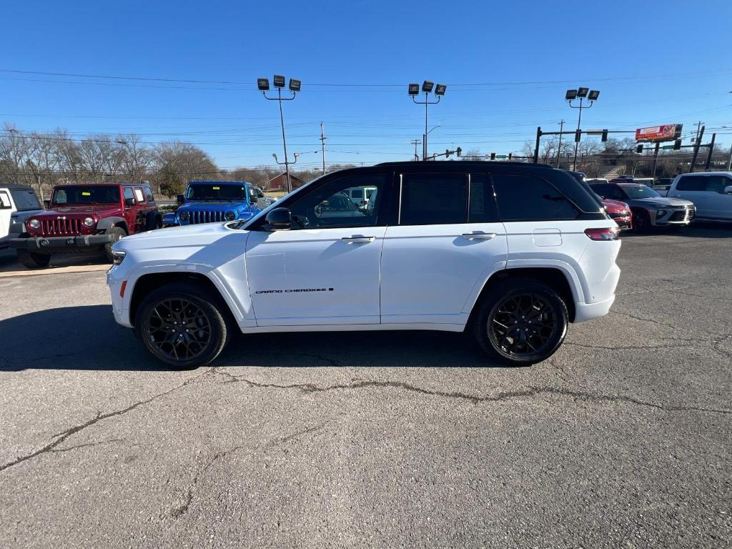 new 2025 Jeep Grand Cherokee car, priced at $61,035