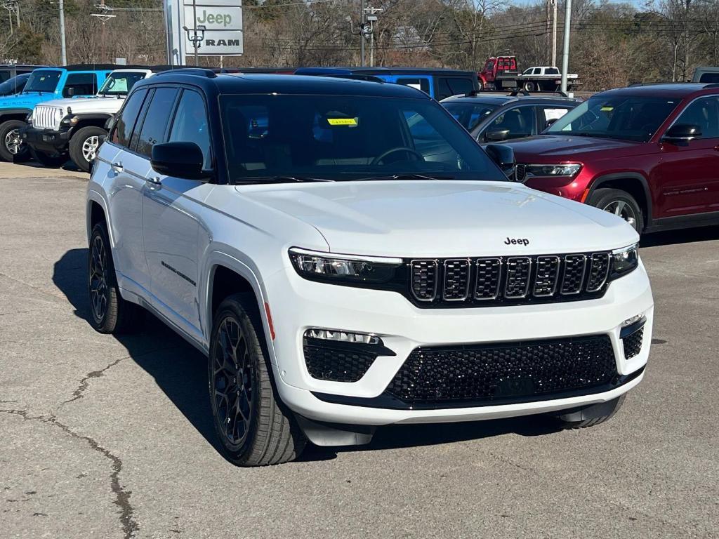 new 2025 Jeep Grand Cherokee car, priced at $61,035