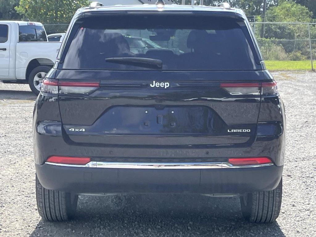 new 2025 Jeep Grand Cherokee car, priced at $40,435