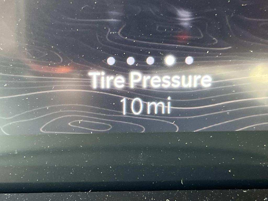 new 2025 Jeep Grand Cherokee car, priced at $40,435