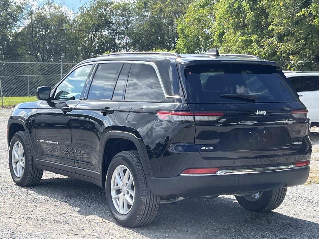 new 2025 Jeep Grand Cherokee car, priced at $40,435