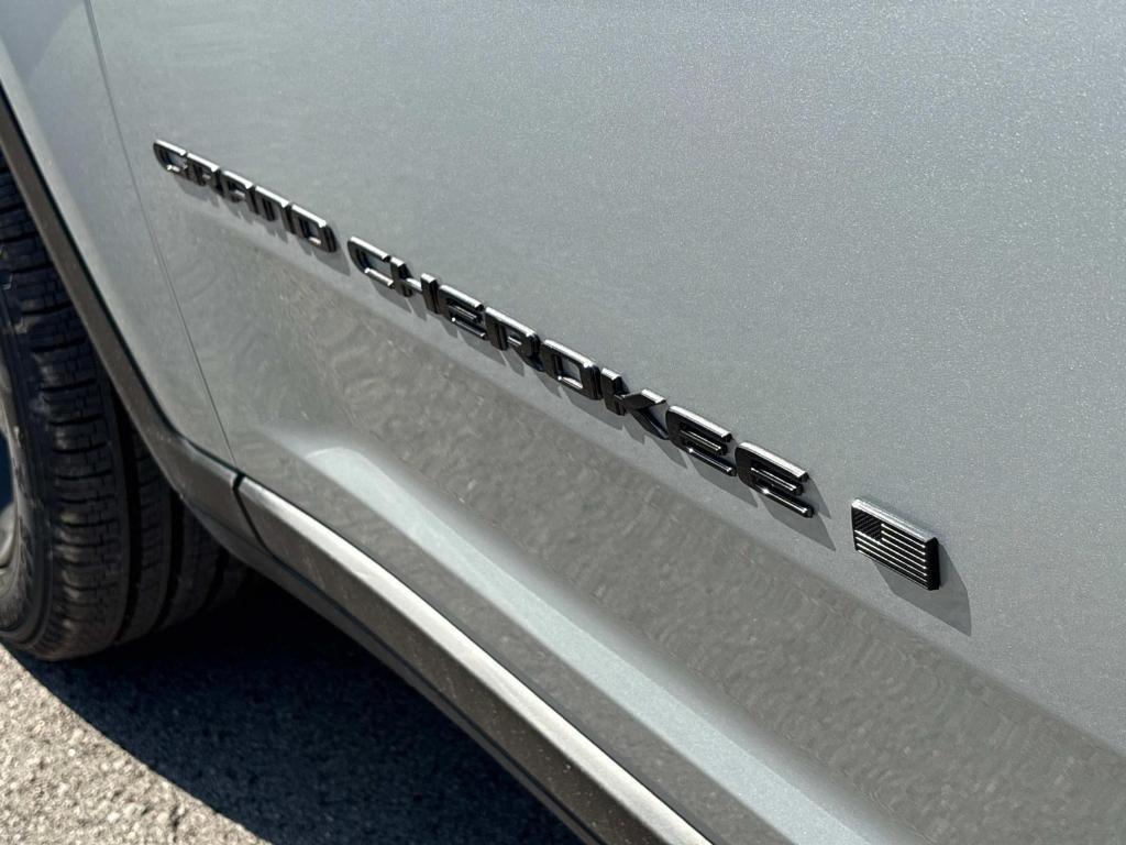 new 2025 Jeep Grand Cherokee L car, priced at $43,898