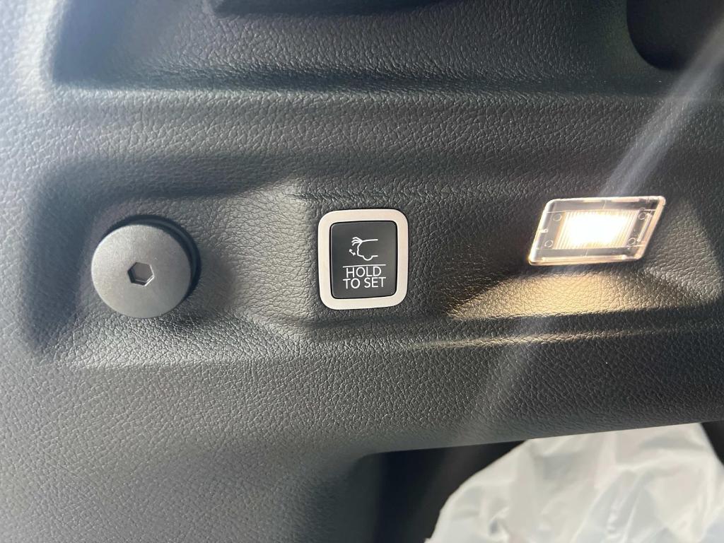 new 2025 Jeep Grand Cherokee L car, priced at $39,645