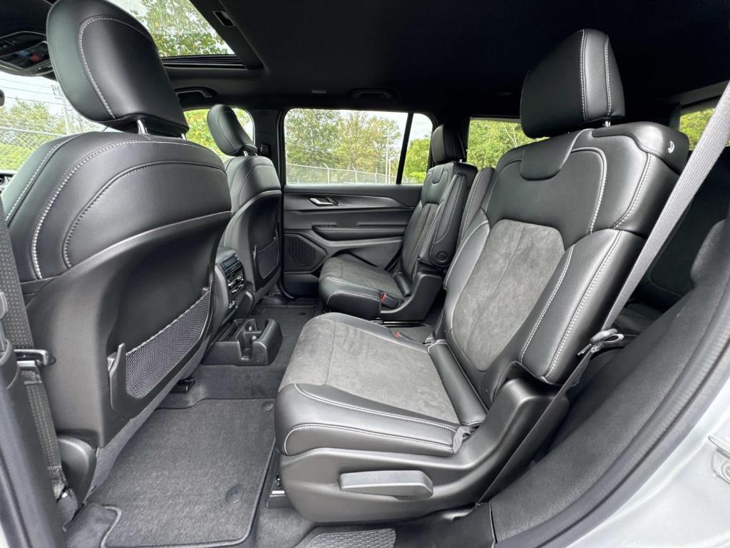 new 2025 Jeep Grand Cherokee L car, priced at $45,642
