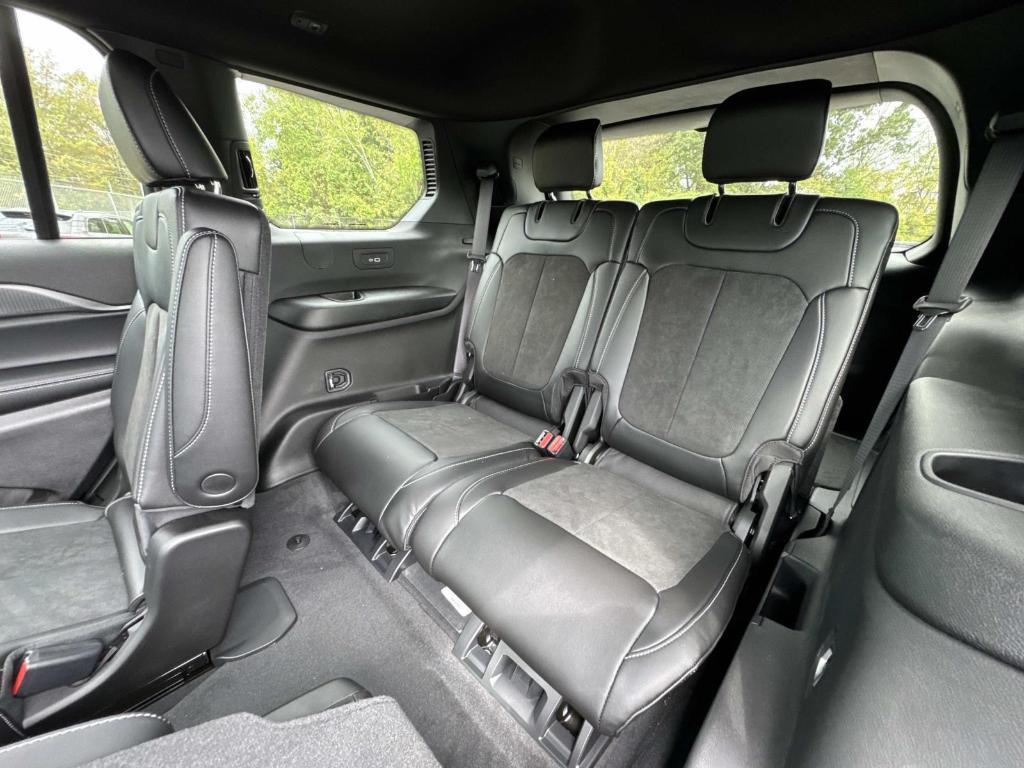 new 2025 Jeep Grand Cherokee L car, priced at $45,642