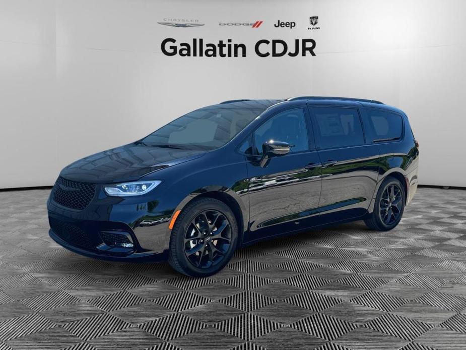 new 2024 Chrysler Pacifica car, priced at $46,000