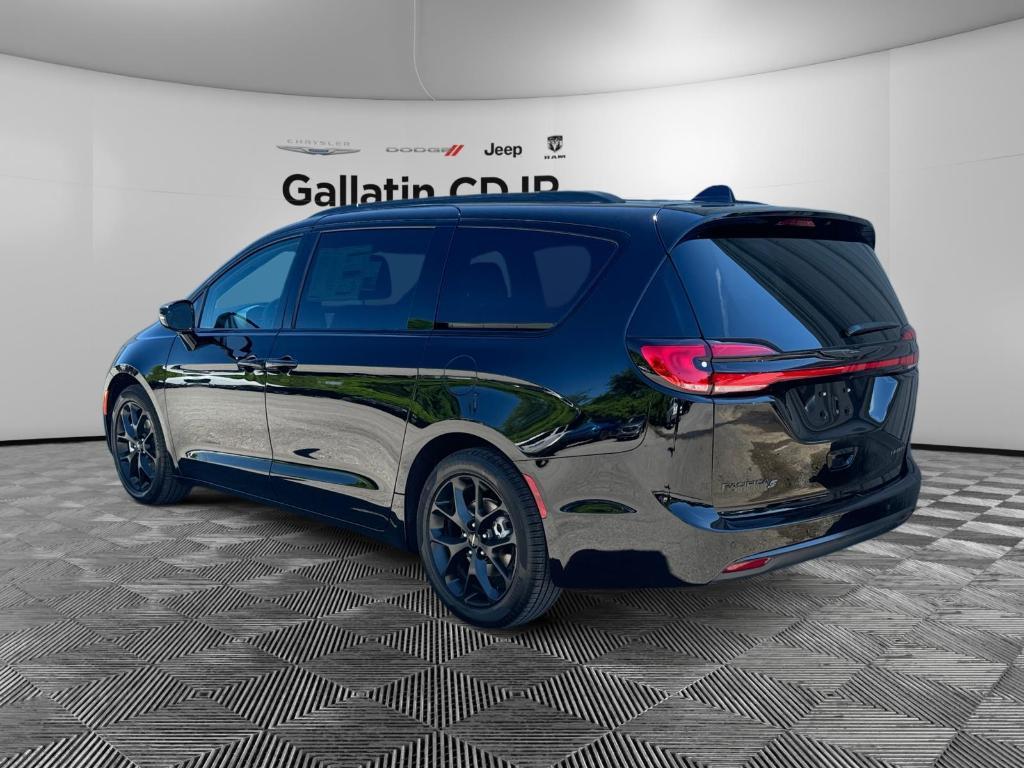 new 2024 Chrysler Pacifica car, priced at $46,000