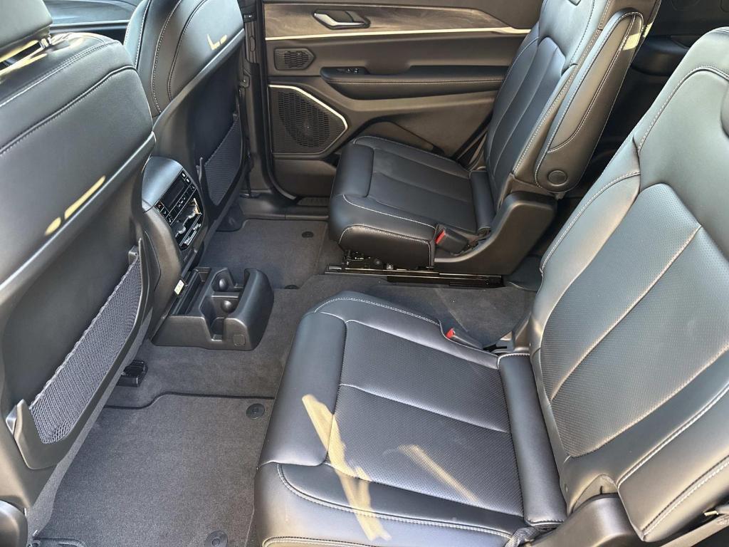 new 2025 Jeep Grand Cherokee L car, priced at $60,530