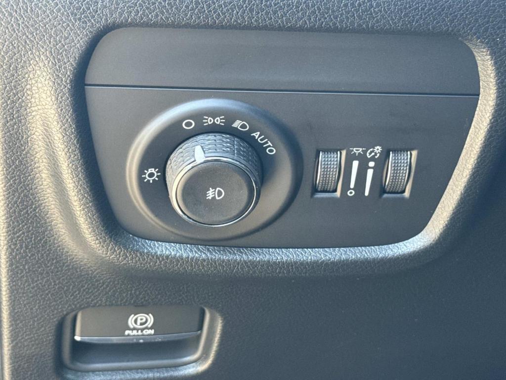 new 2025 Jeep Grand Cherokee L car, priced at $60,530