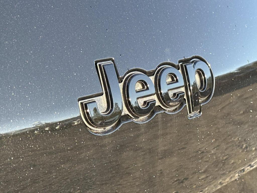 new 2025 Jeep Grand Cherokee L car, priced at $60,530