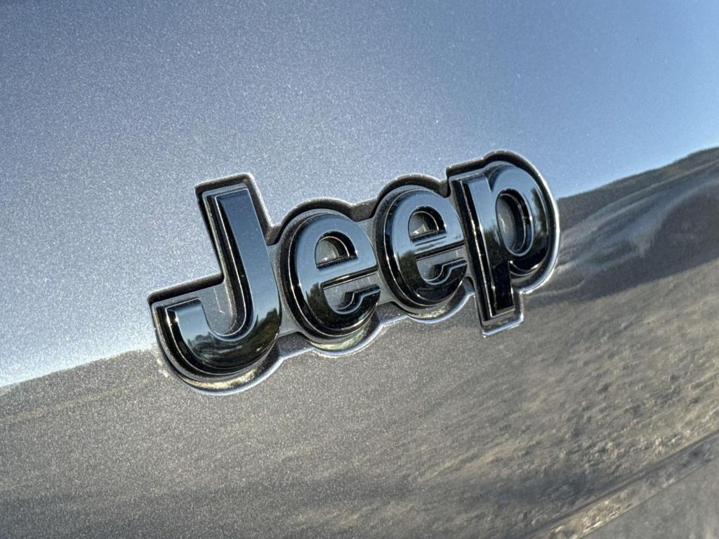 new 2025 Jeep Grand Cherokee L car, priced at $55,422