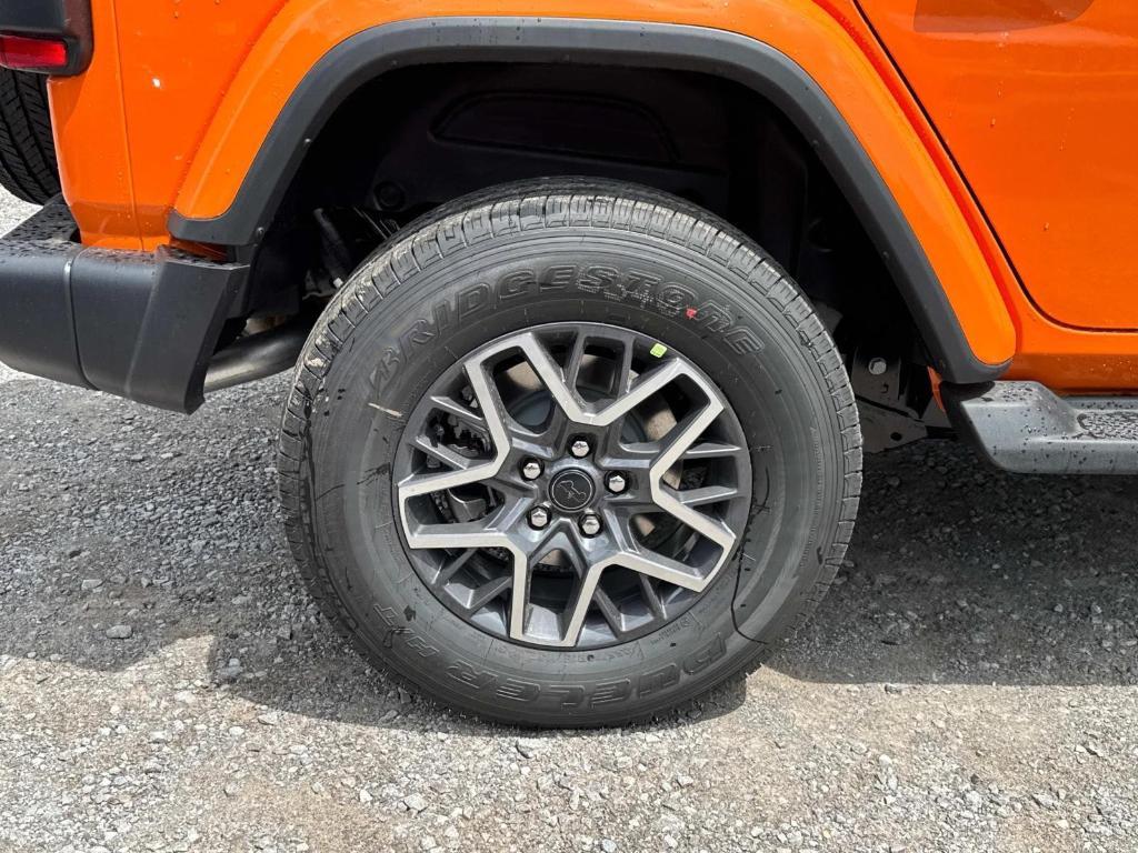 new 2025 Jeep Wrangler car, priced at $52,389