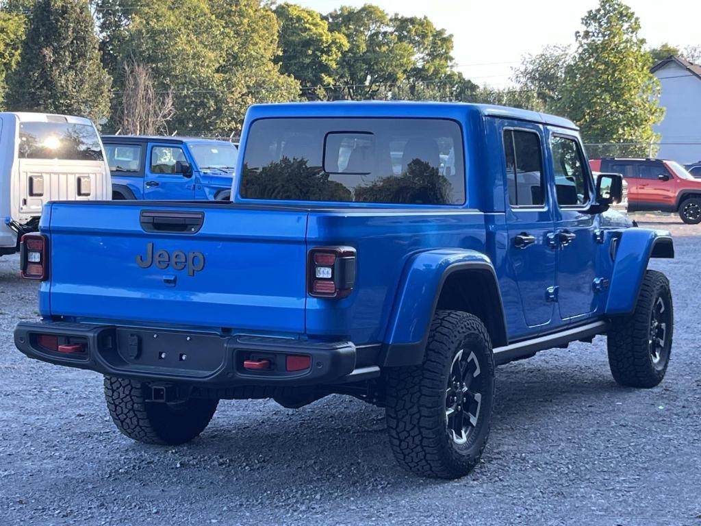 new 2025 Jeep Gladiator car, priced at $56,506