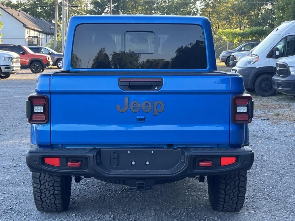 new 2025 Jeep Gladiator car, priced at $56,506